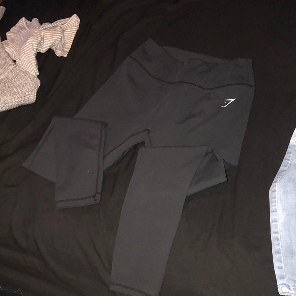 Black gymshark leggings